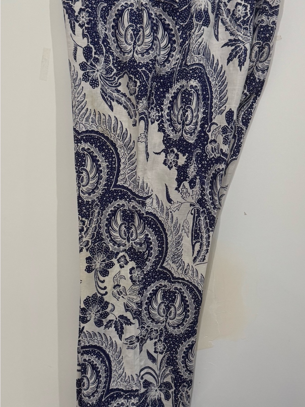 J. McLaughlin Navy and White Paisley Linen Pants with Zipper Fly Button Closure